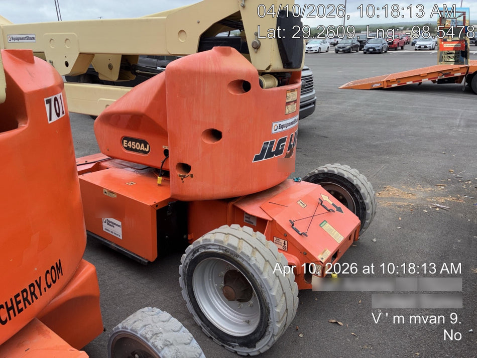 2019 JLG E450AJ