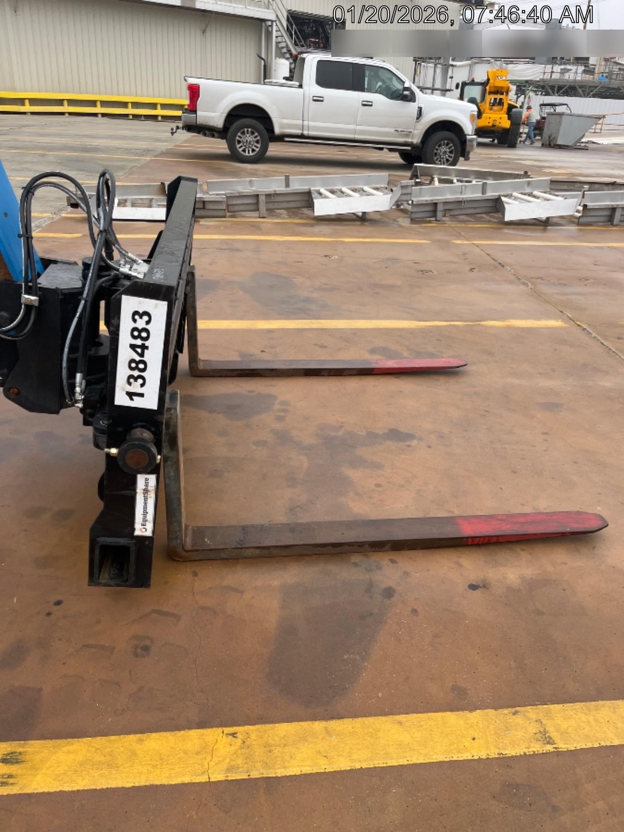 2021 GENIE 72" Swing Carriage - Genie