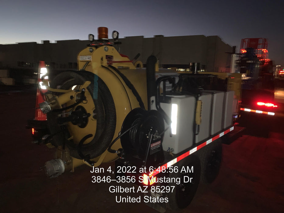 2021 Vac-Tron LP573XDT T4 Koehler Diesel Engine, 500 Gallon Debris Tank, x2 100 Gallon Water Tanks