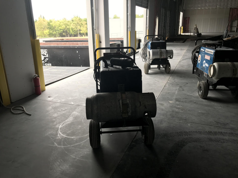 2019 Miller Electric BOBCAT 250 Standard w/Running Gear, Bracket, Hose