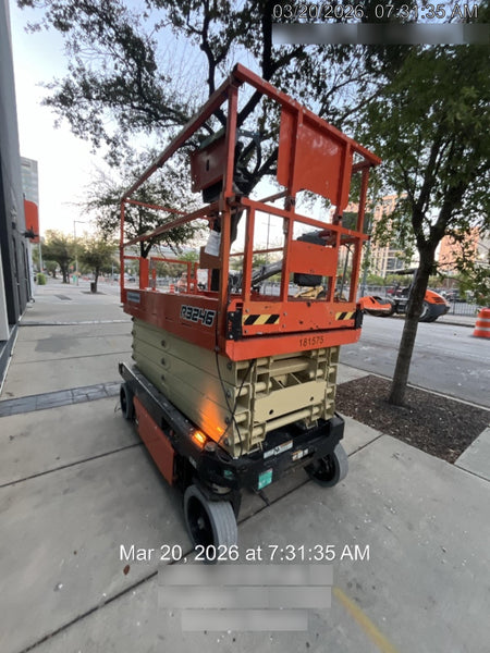 2021 JLG R3246