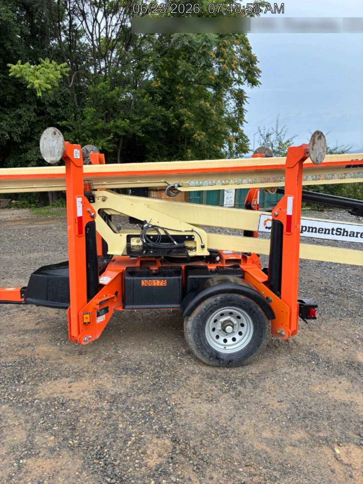 2023 JLG T500J