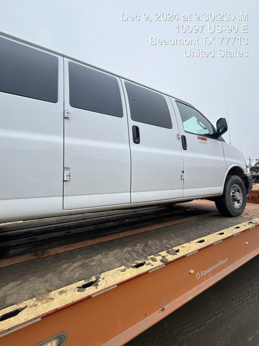 2023 CHEVROLET Express Van - Rental