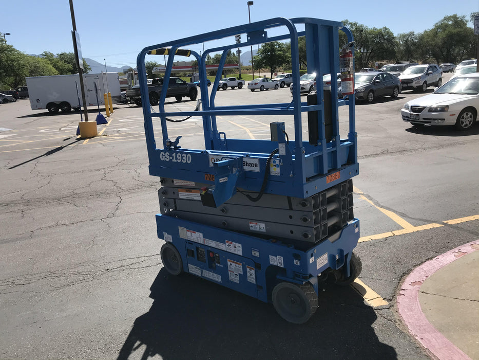 2020 Genie GS-1930 Fixed rails with chain entry gate - Pre A92.20