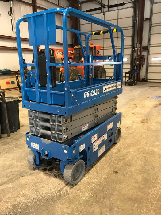 2020 Genie GS-1930 Solid Non Marking Tires, Beacon, Folding rails with half height swing gate