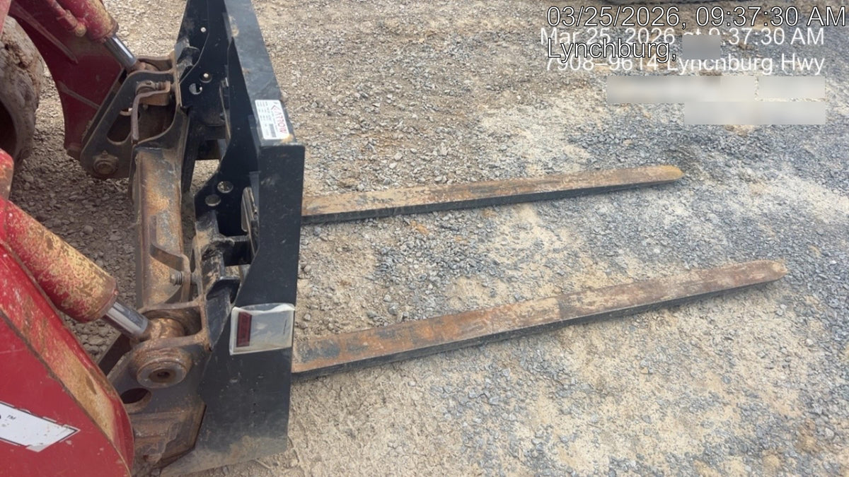 2025 ARROW MATERIAL HANDLING 72" Pallet Forks - Arrow