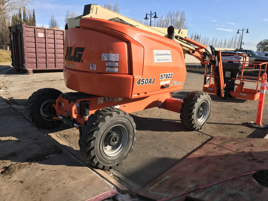 2020 JLG 450AJ