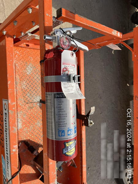 2022 JLG ES1330L