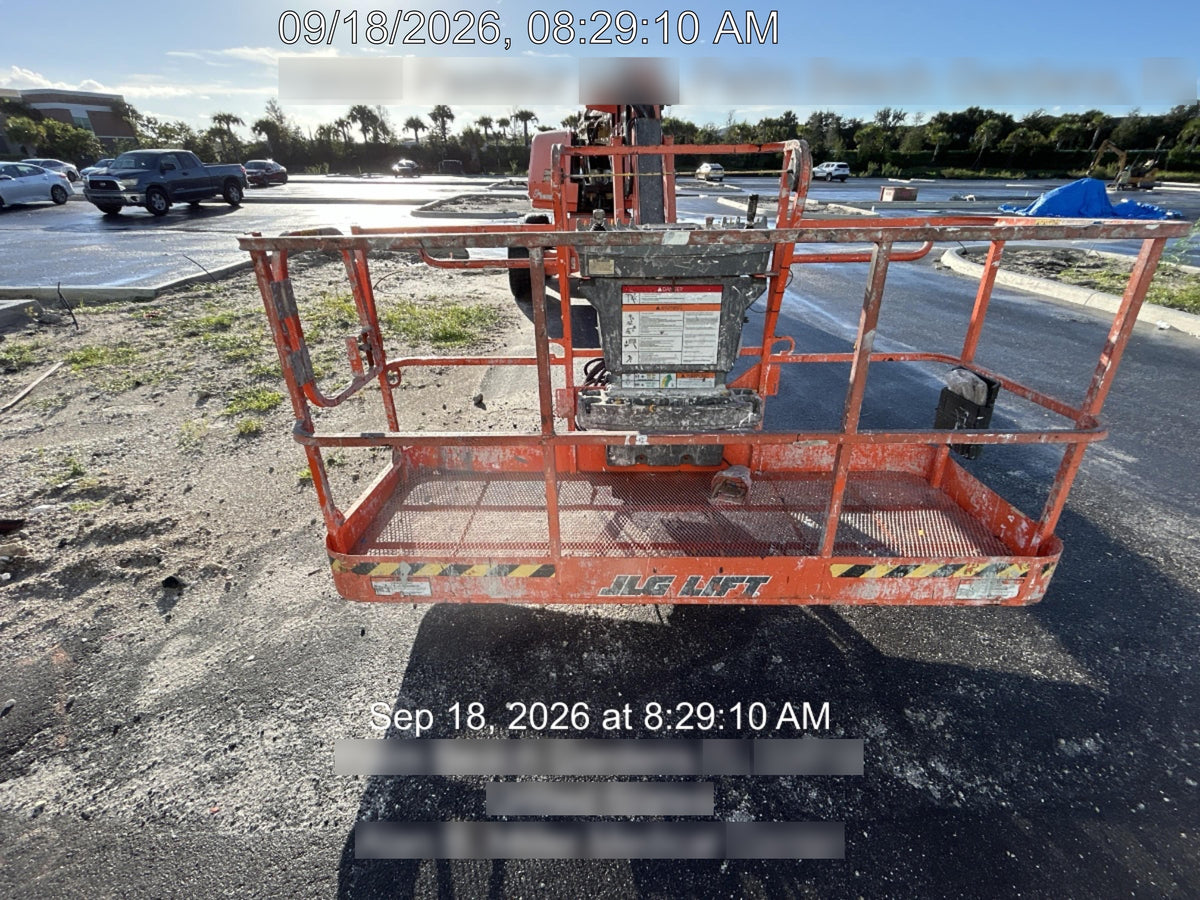 2022 JLG 660SJ