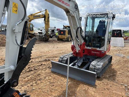 2025 TAKEUCHI TB250-2CR