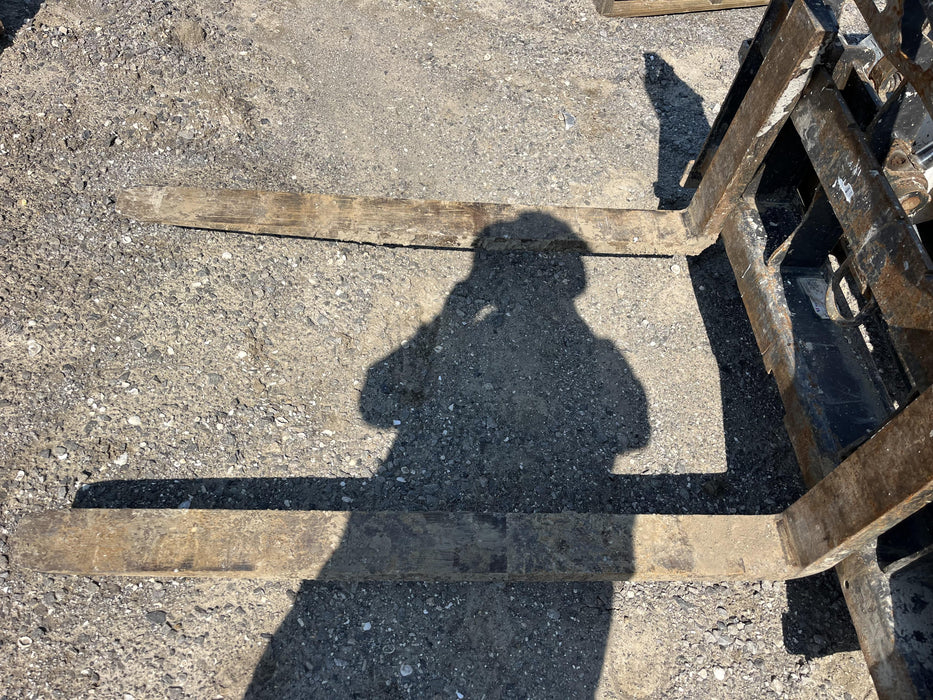 2022 PALADIN 48" Pallet Forks - Paladin