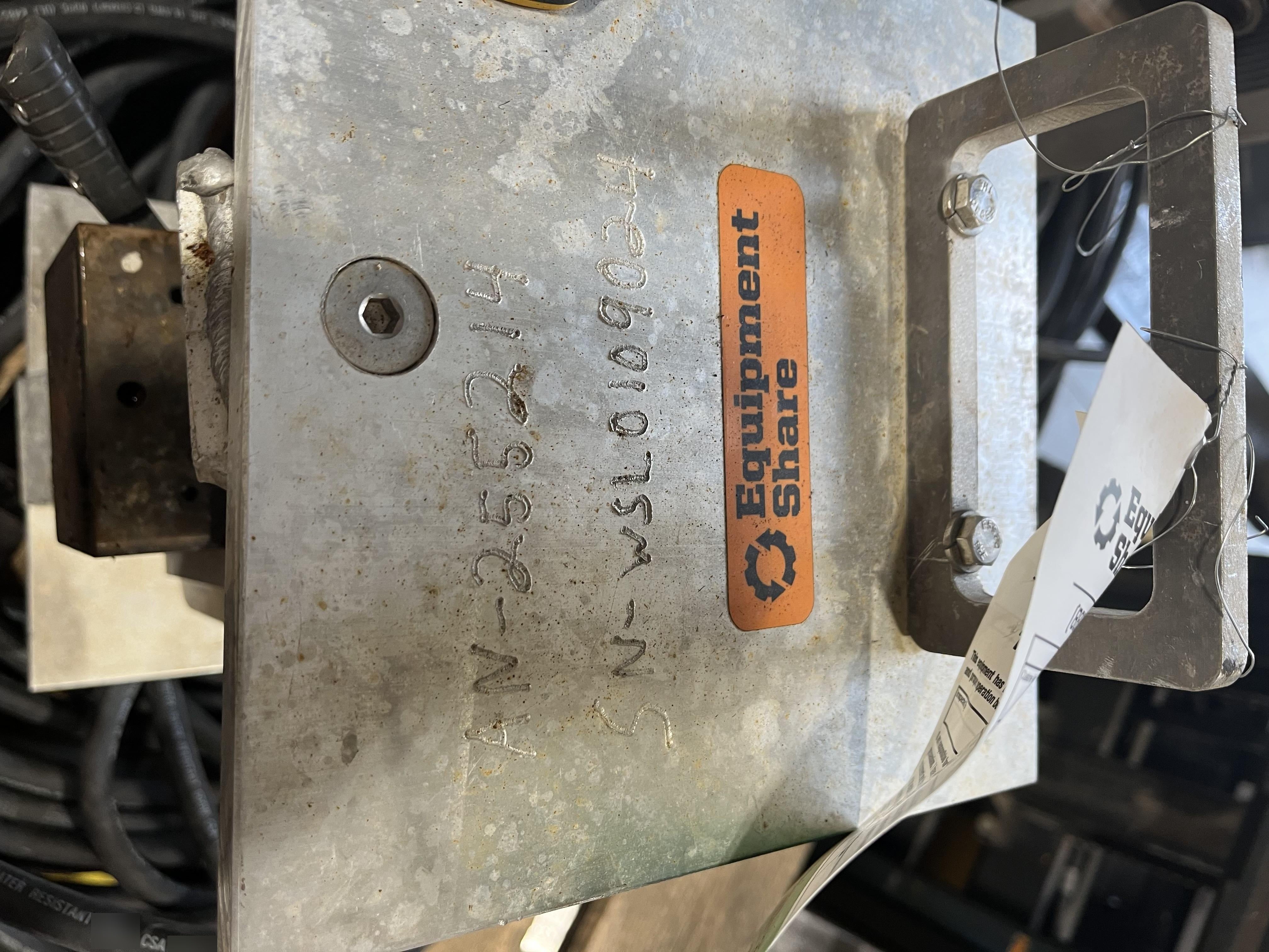 2022 WORKSITE LIGHTING PetroPRO Handy 24639