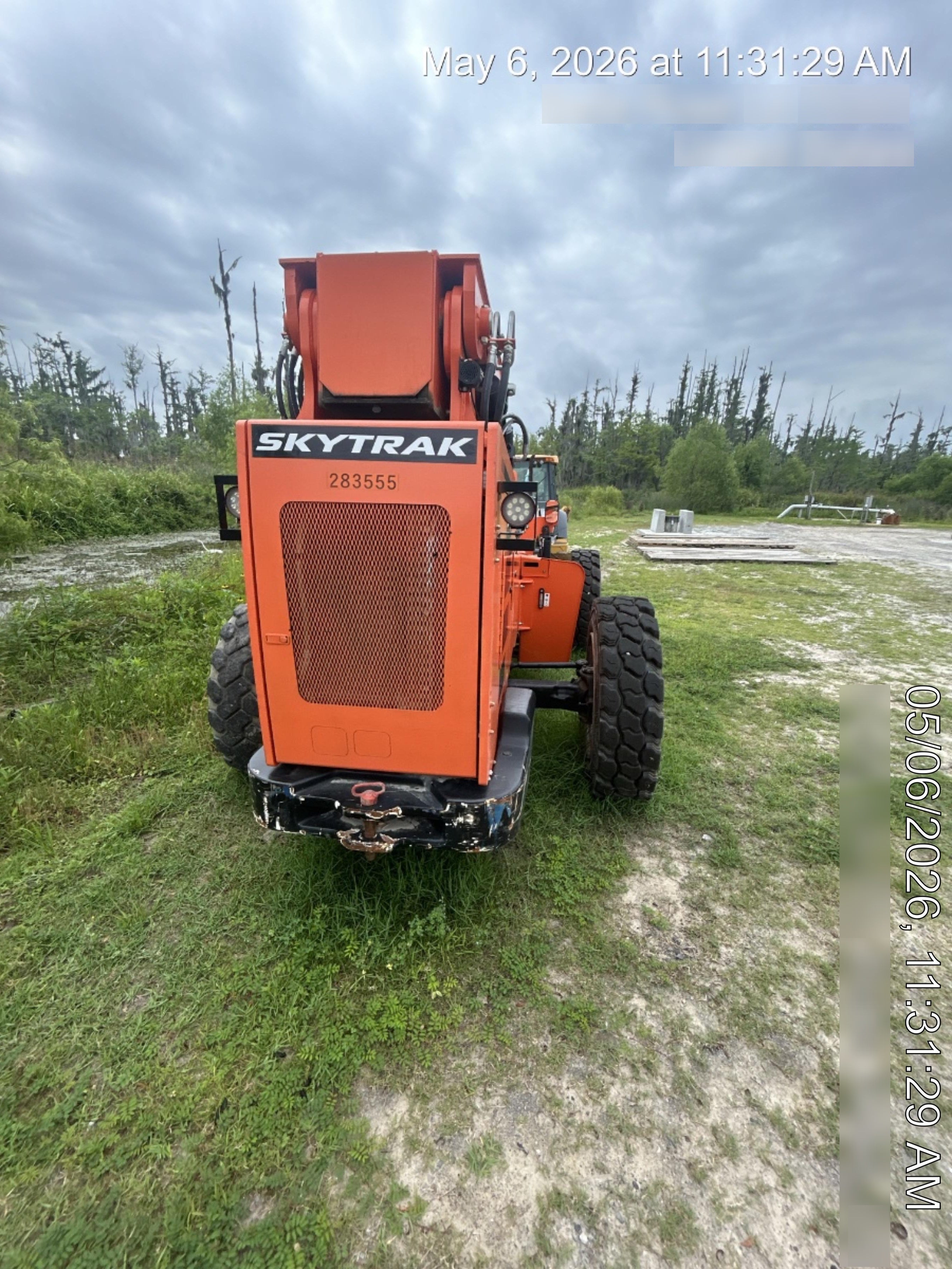 2022 SKYTRAK 8042