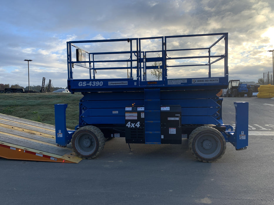 2020 GENIE GS-4390 RT