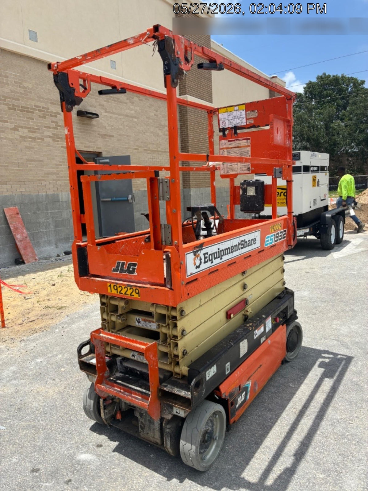 2021 JLG ES1932