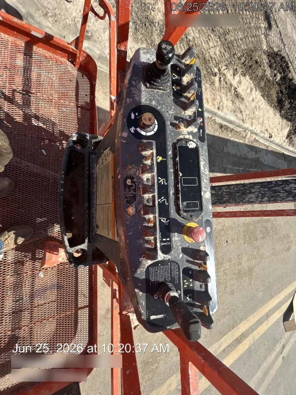 2022 JLG 860SJ