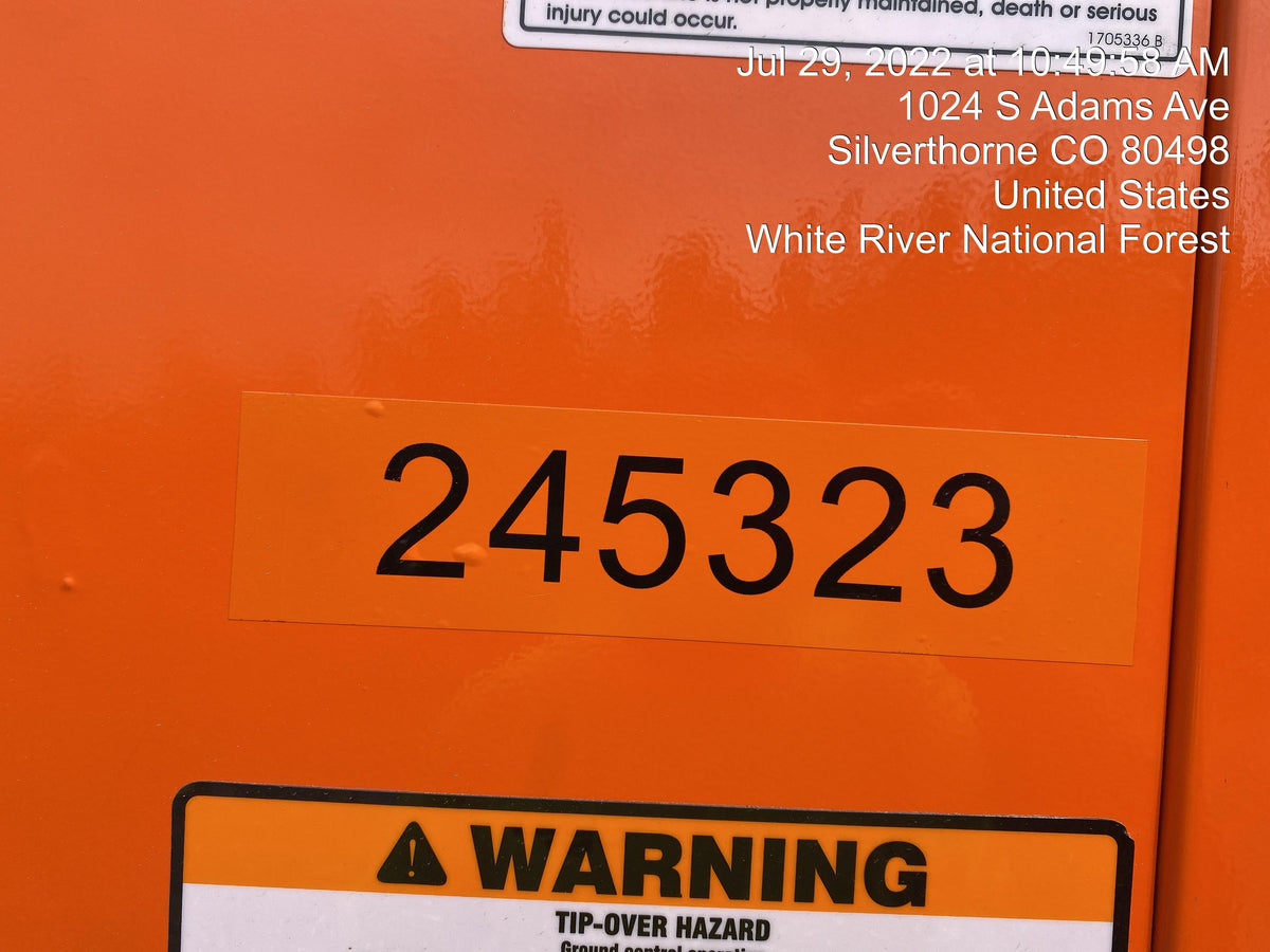 2022 JLG 860SJ
