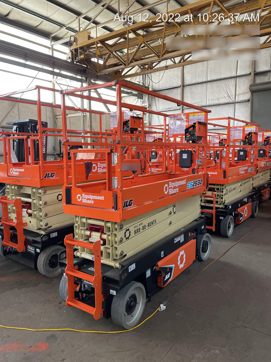 2022 JLG ES2632