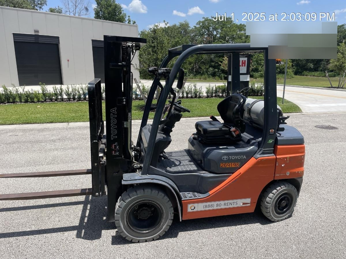 2022 TOYOTA 50-8FGU25