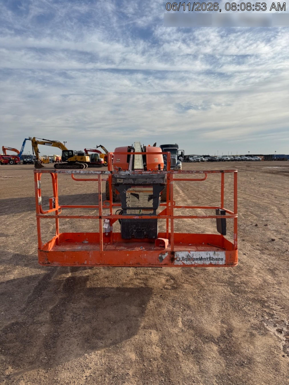 2019 JLG 660SJ
