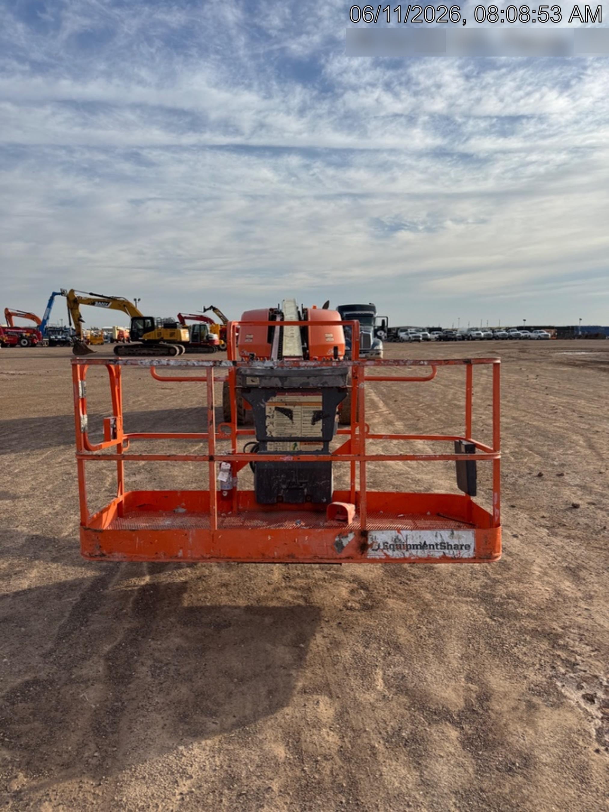 2019 JLG 660SJ