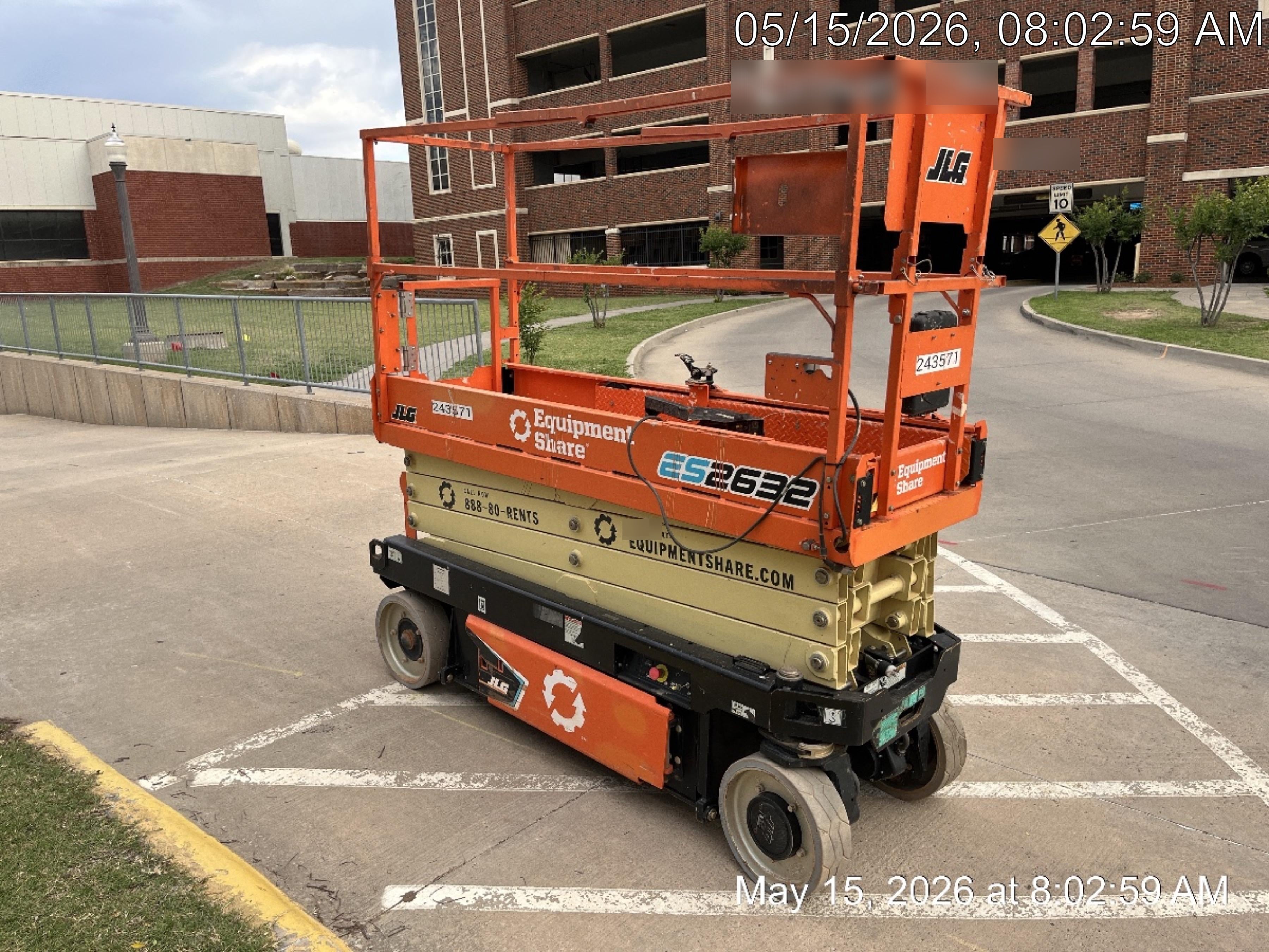 2022 JLG ES2632