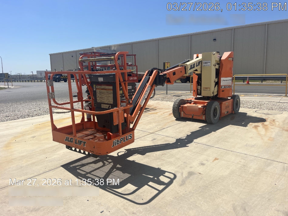 2019 JLG E300AJP