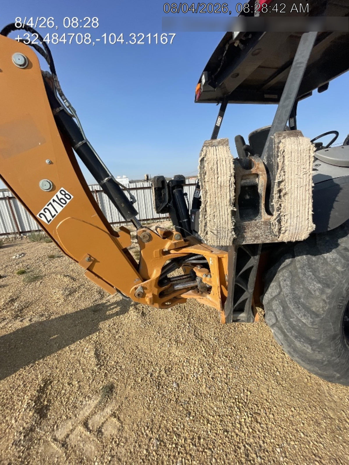2022 CASE 580N EP