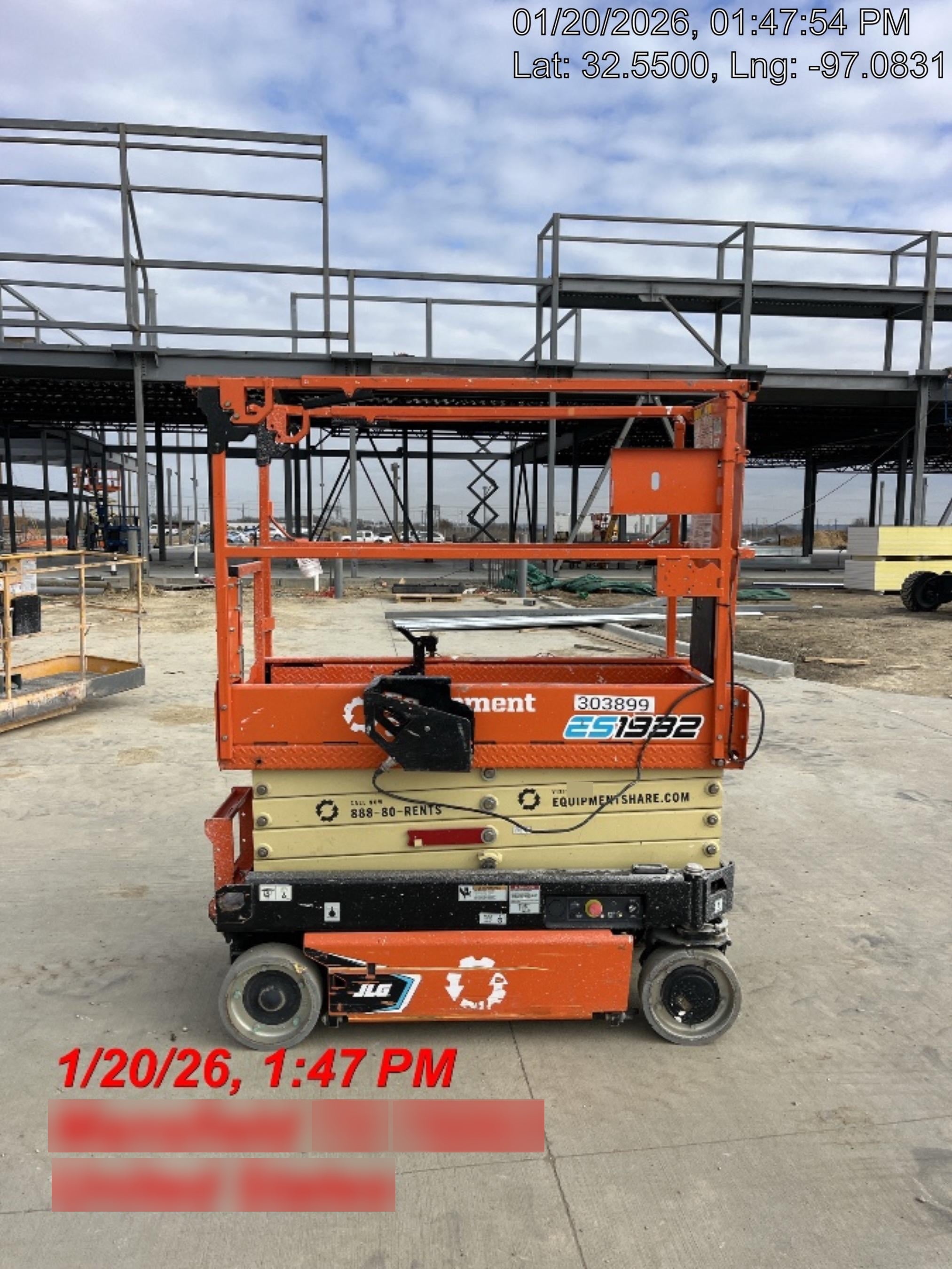 2023 JLG ES1932