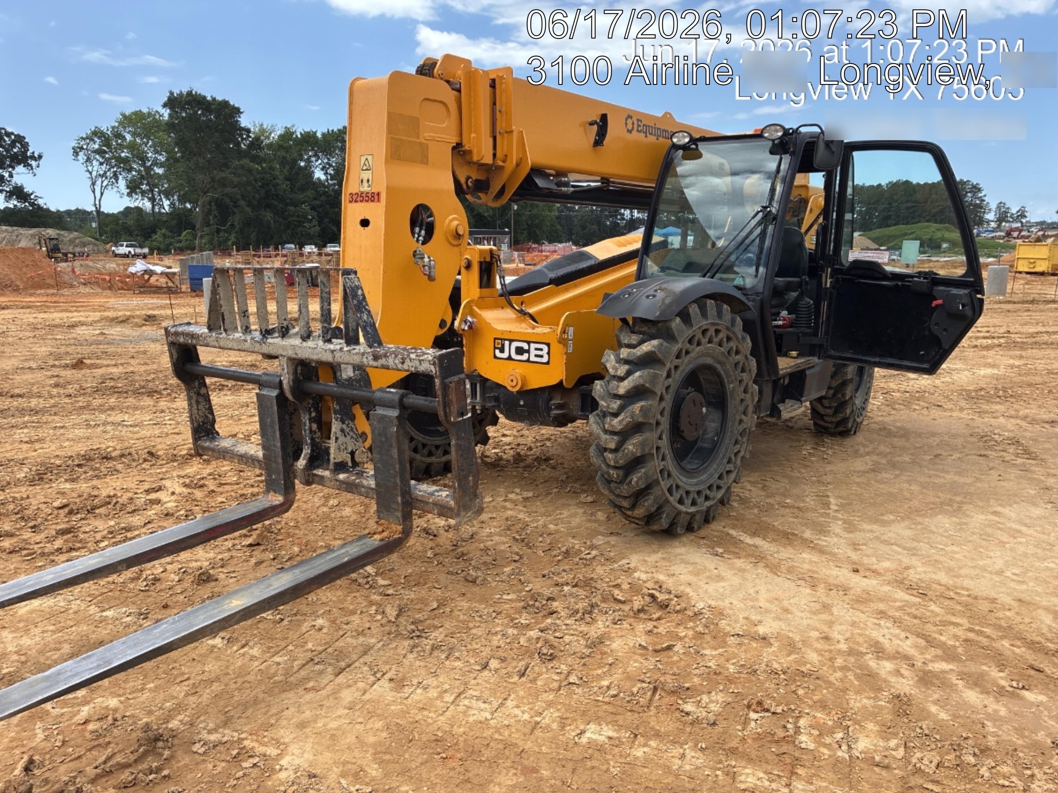 2023 JCB 509-42