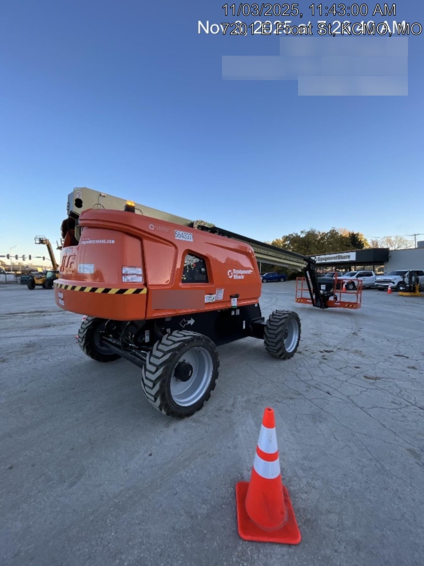 2025 JLG 660SJ