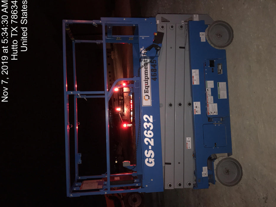 2019 Genie GS-2632 Folding rails with half height swing gate