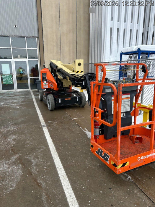 2019 JLG E400AJPN