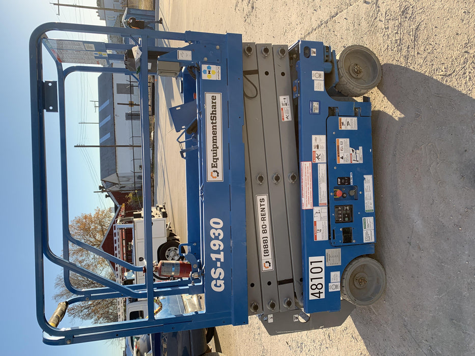 2019 Genie GS-1930 Fixed Rails with Chain Entry