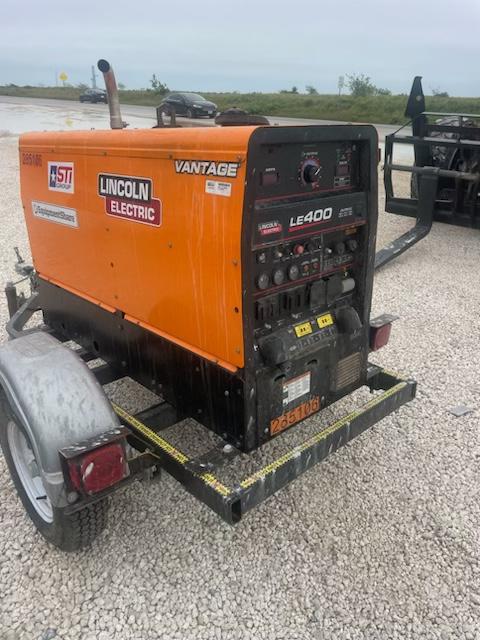 2022 Lincoln Electric LE400 Kubota V1505, Trlr, Cable Rack, Light Kit, ES Decals, T3