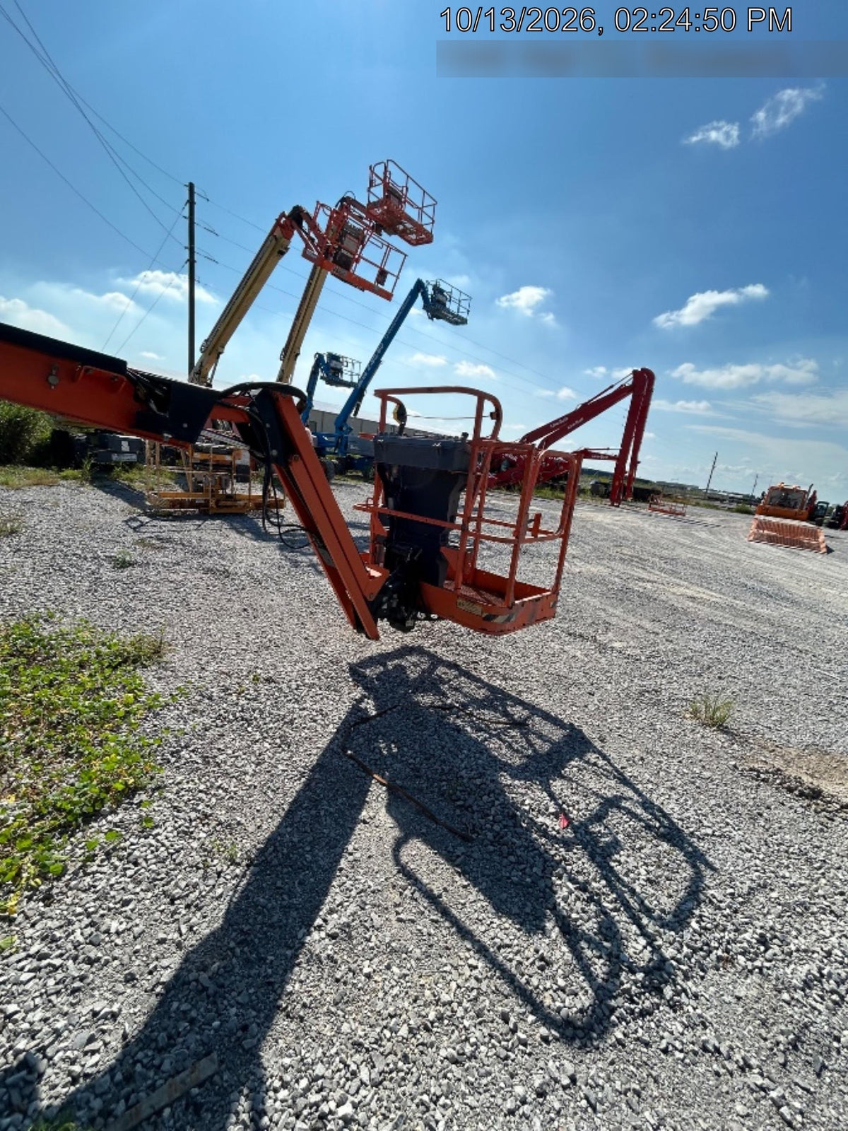 2022 JLG 340AJ
