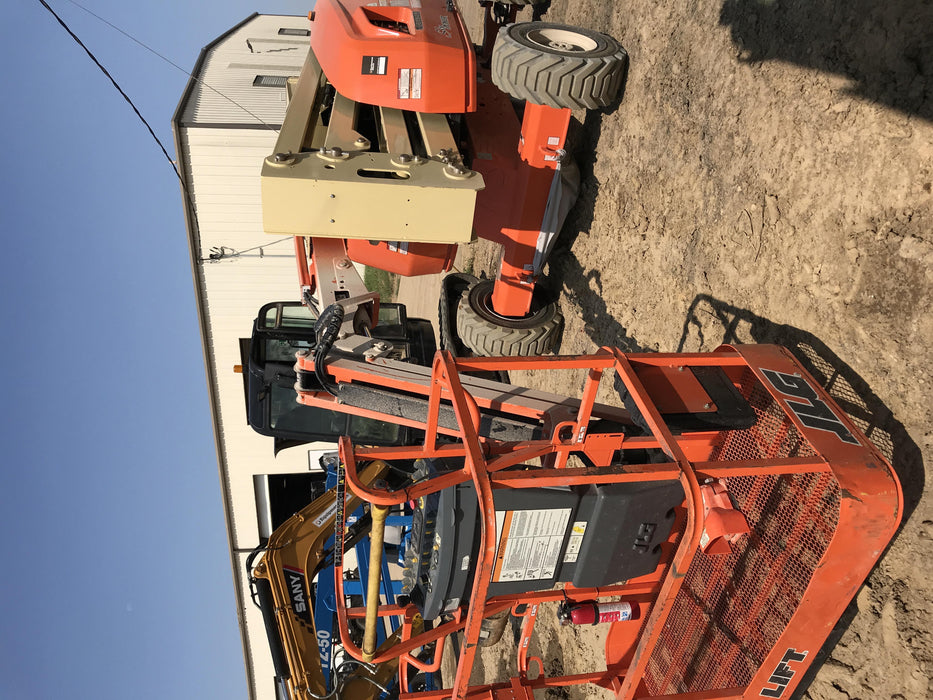 2019 JLG 450AJ