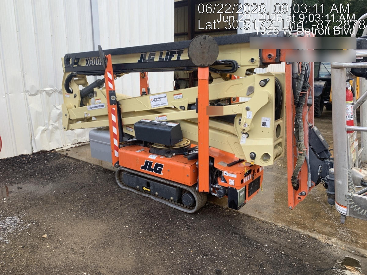 2020 JLG X600AJ