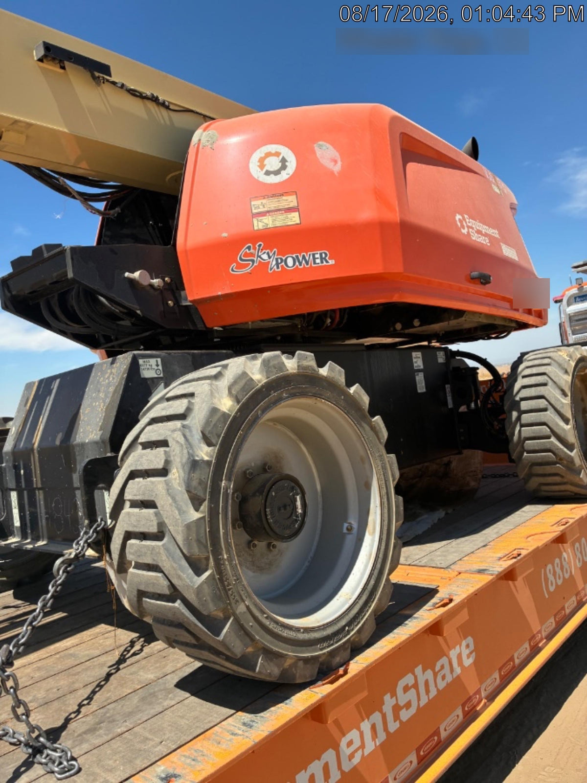 2023 JLG 660SJ