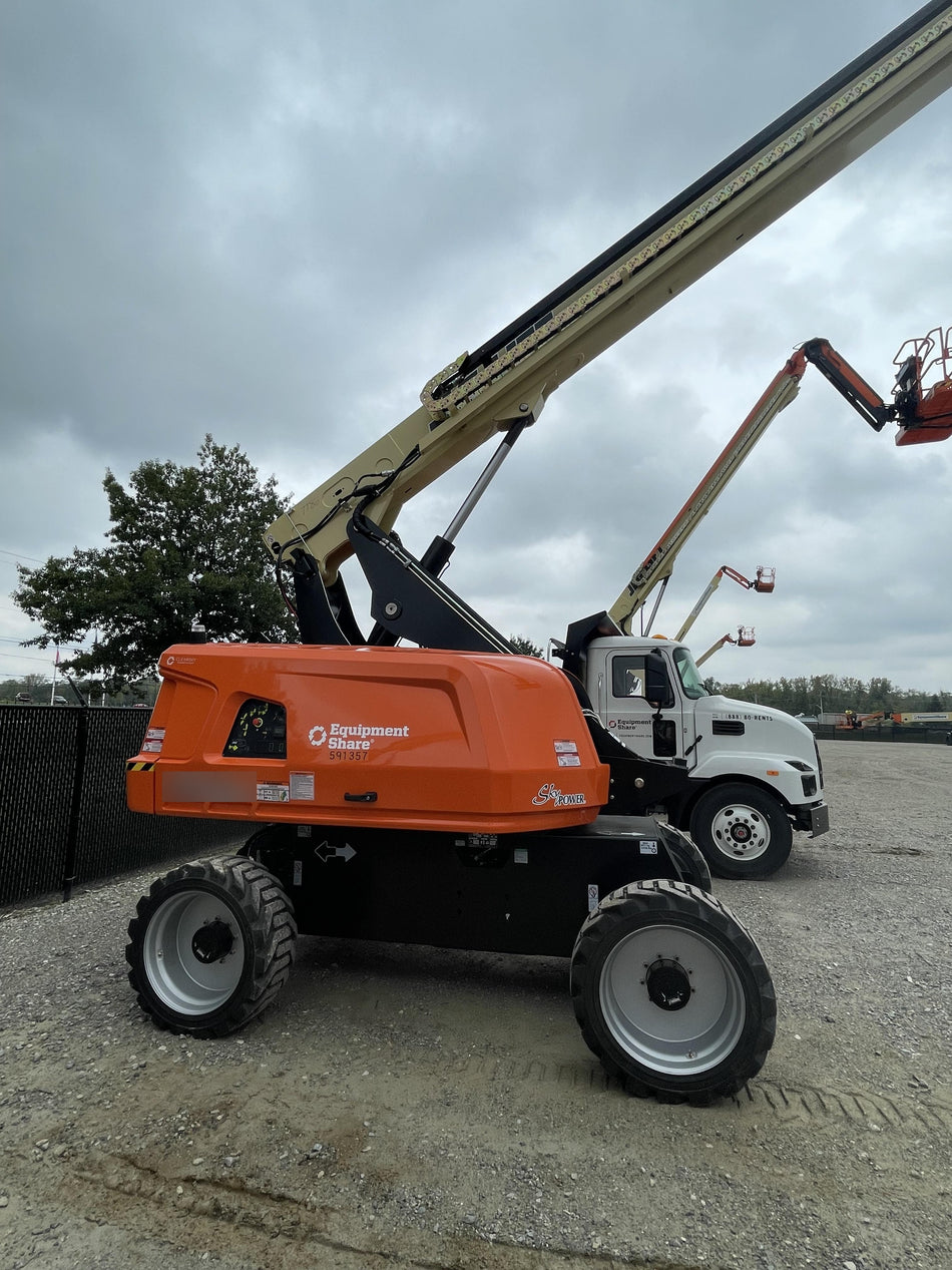 2025 JLG 660SJ
