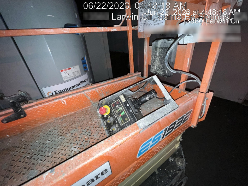 2022 JLG ES1932