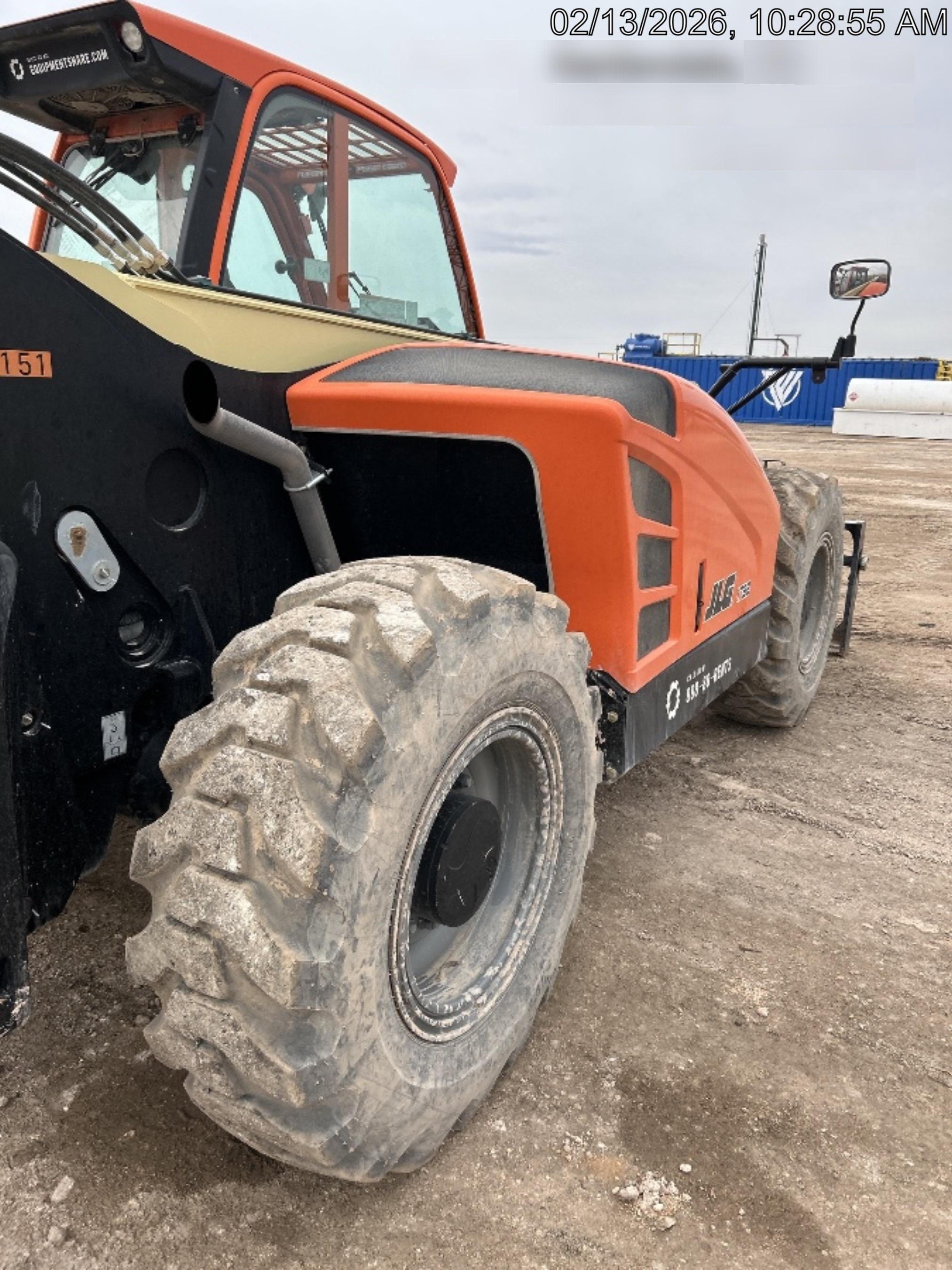2025 JLG 1732