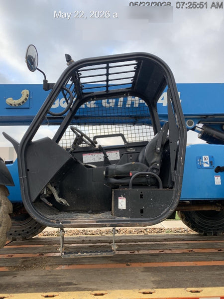 2017 Genie GTH-844 Solid Tires