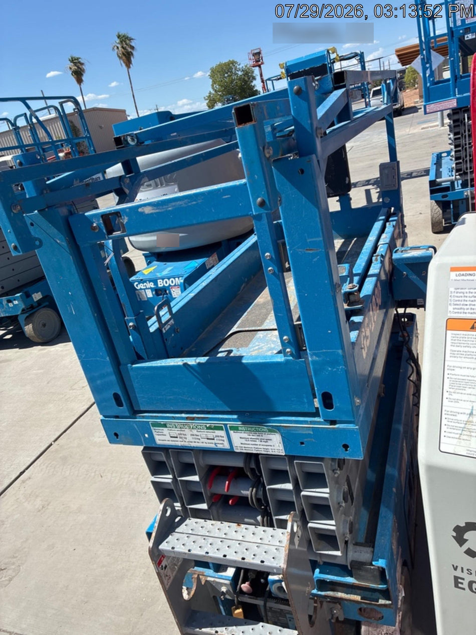 2020 Genie GS-1930 Solid Non Marking Tires, Beacon, Folding rails with half height swing gate, 800W Inverter