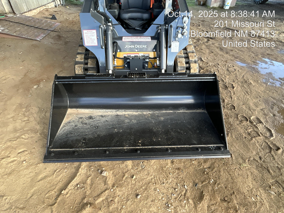 2025 JOHN DEERE 72" Skid Loader Bucket - John Deere C72