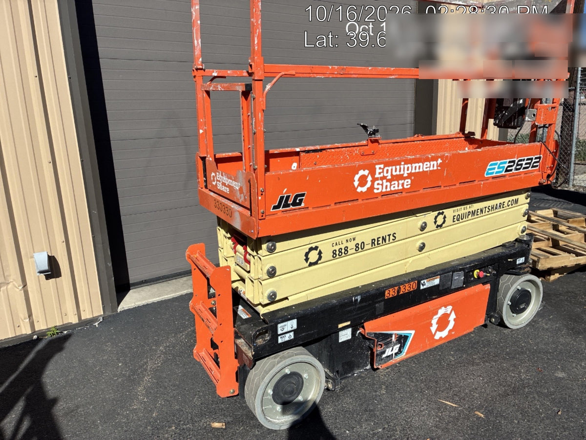 2023 JLG ES2632
