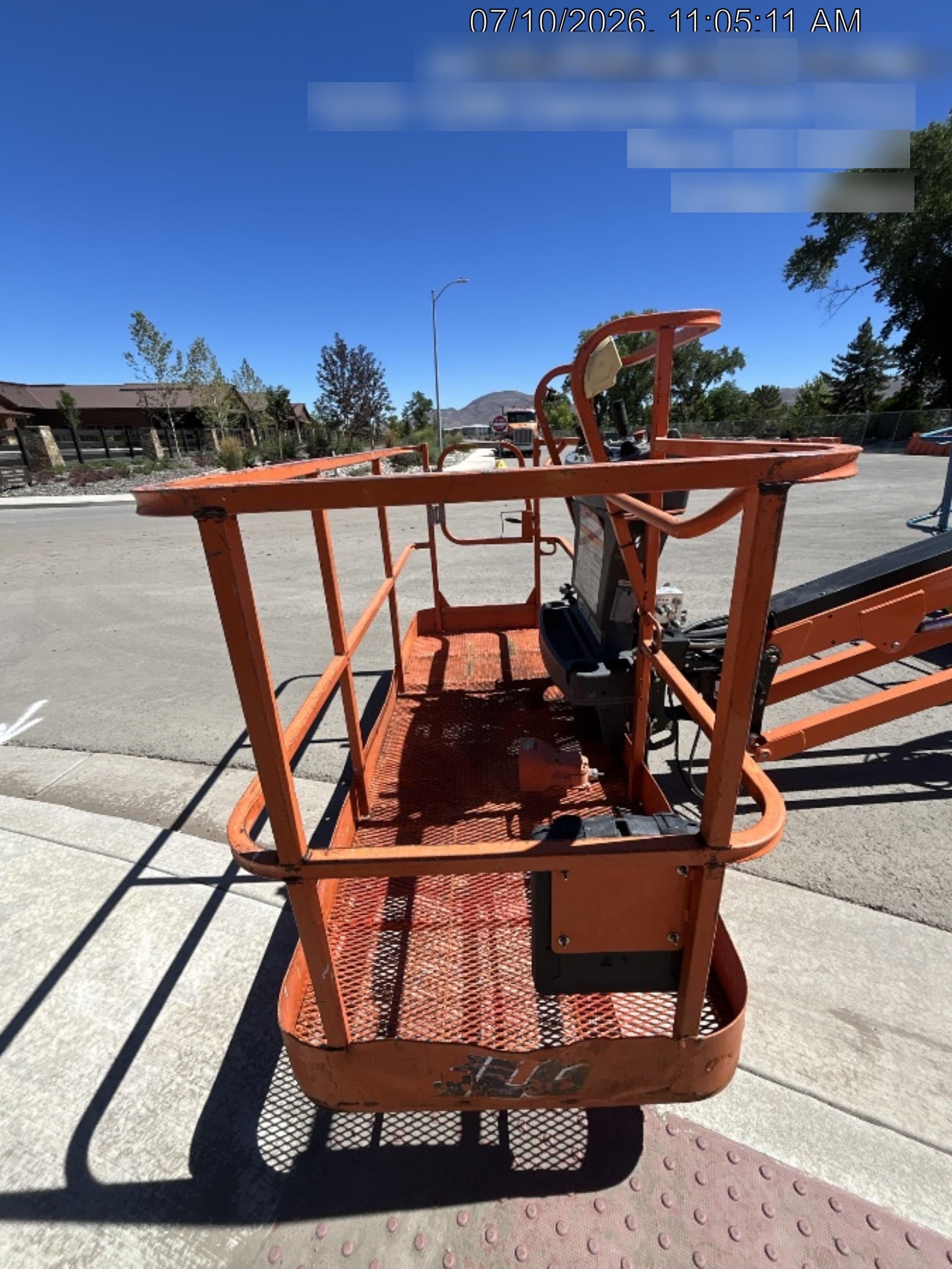 2020 JLG 660SJ