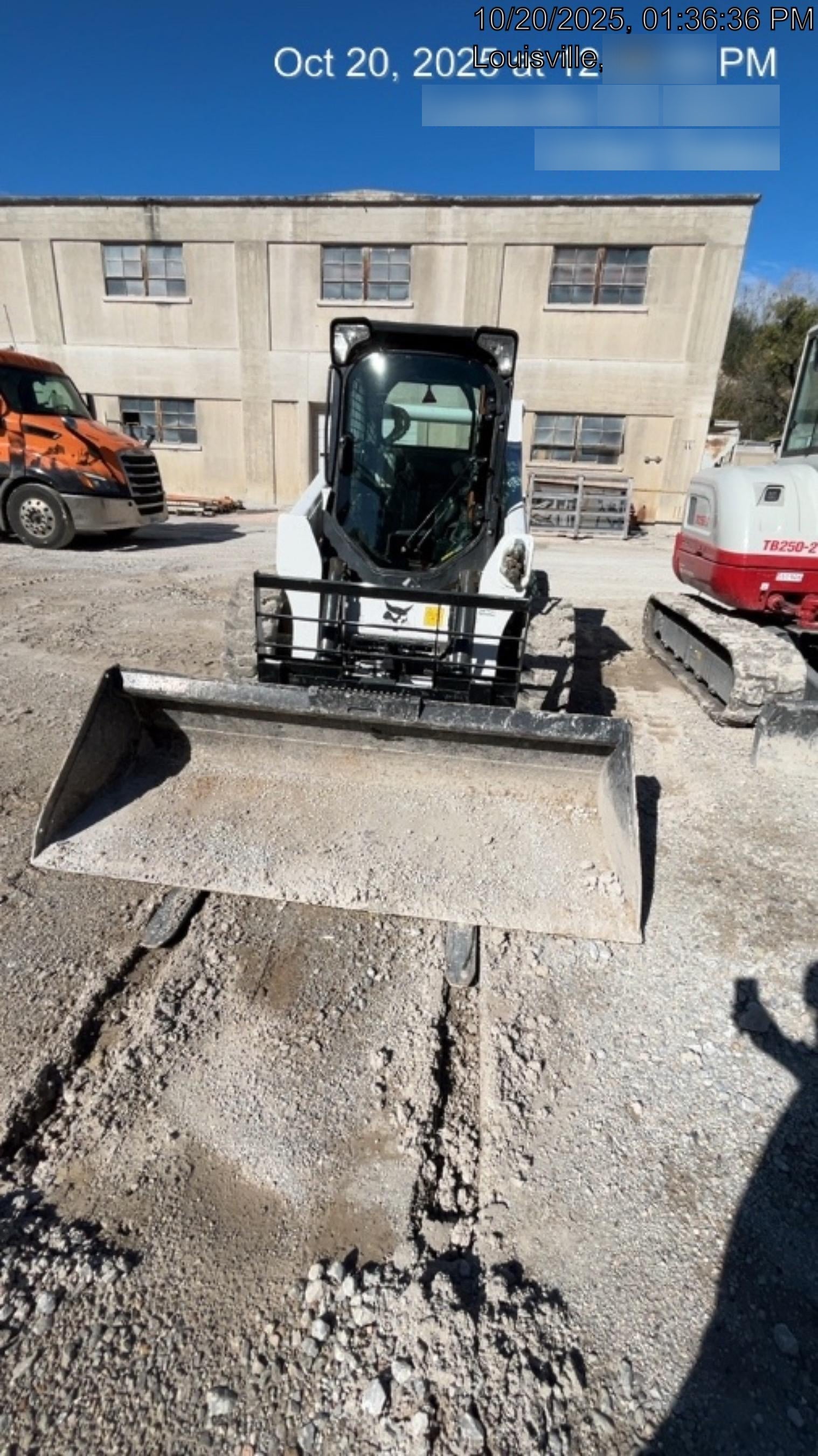 2025 VIRNIG 84" Smooth Bucket