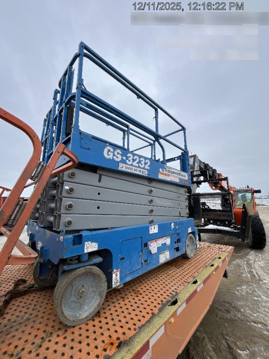 2020 Genie GS-3232 Standard, Folding half height swing gate