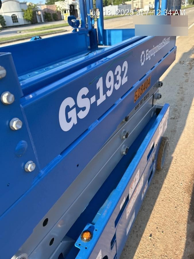 2025 GENIE GS-1932